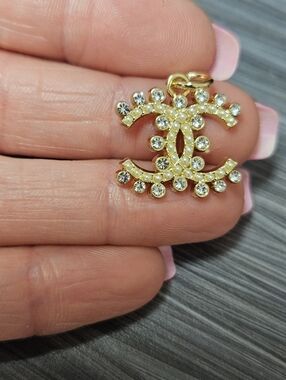 CHANEL Stamped Replacement Gold-Tone  Bubble Crystal/Channel Pearl Double-C Pull